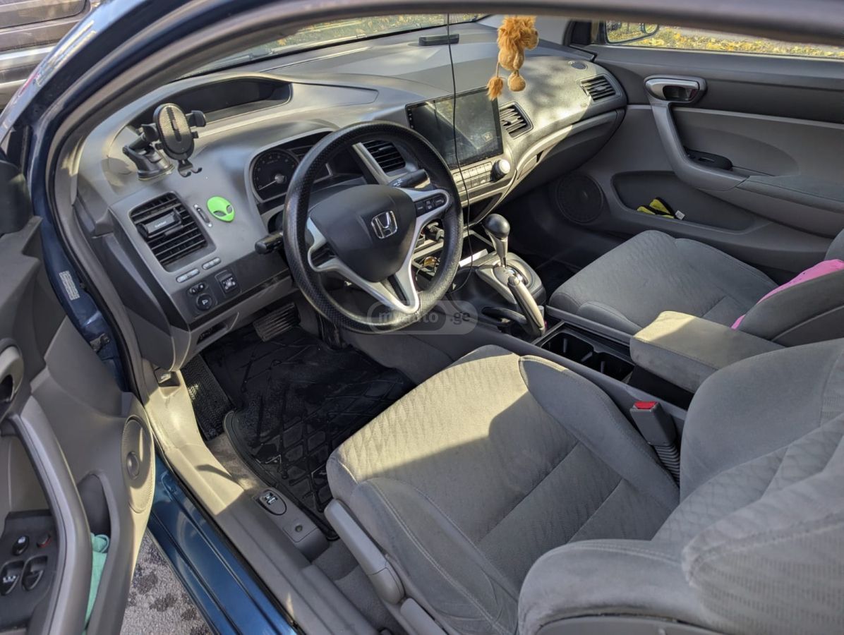 Honda Civic 2009 — photo 2