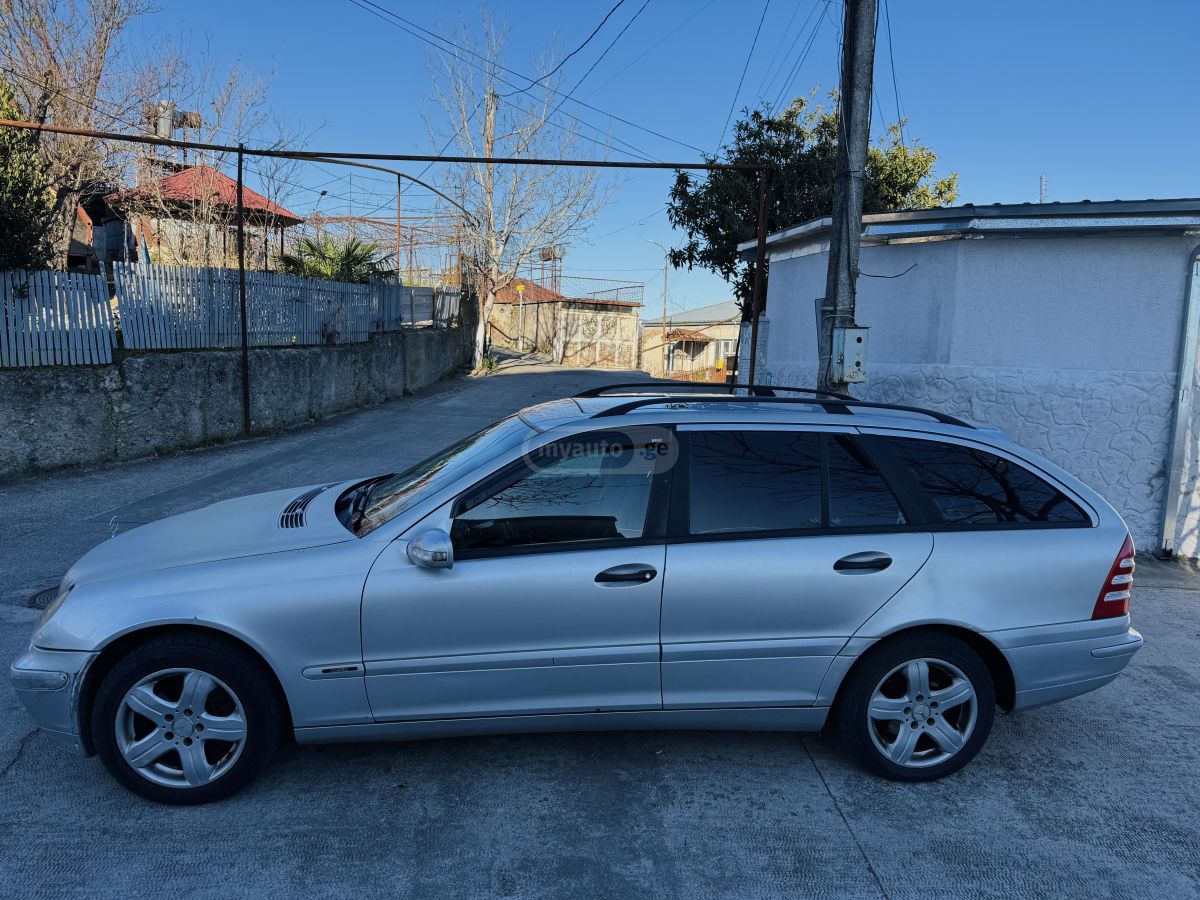 Mercedes-Benz C 180