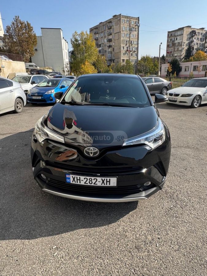 Toyota CHR 2018 — photo 2
