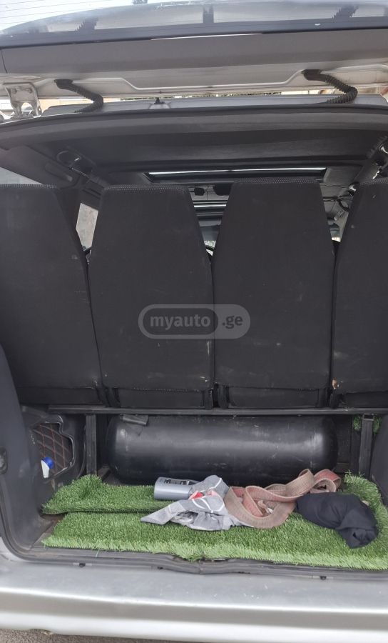Mercedes-Benz V 230 1999 — photo 2