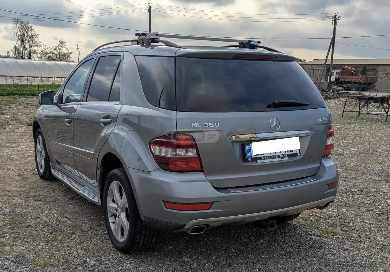 Mercedes-Benz ML 350 2011 — photo 2
