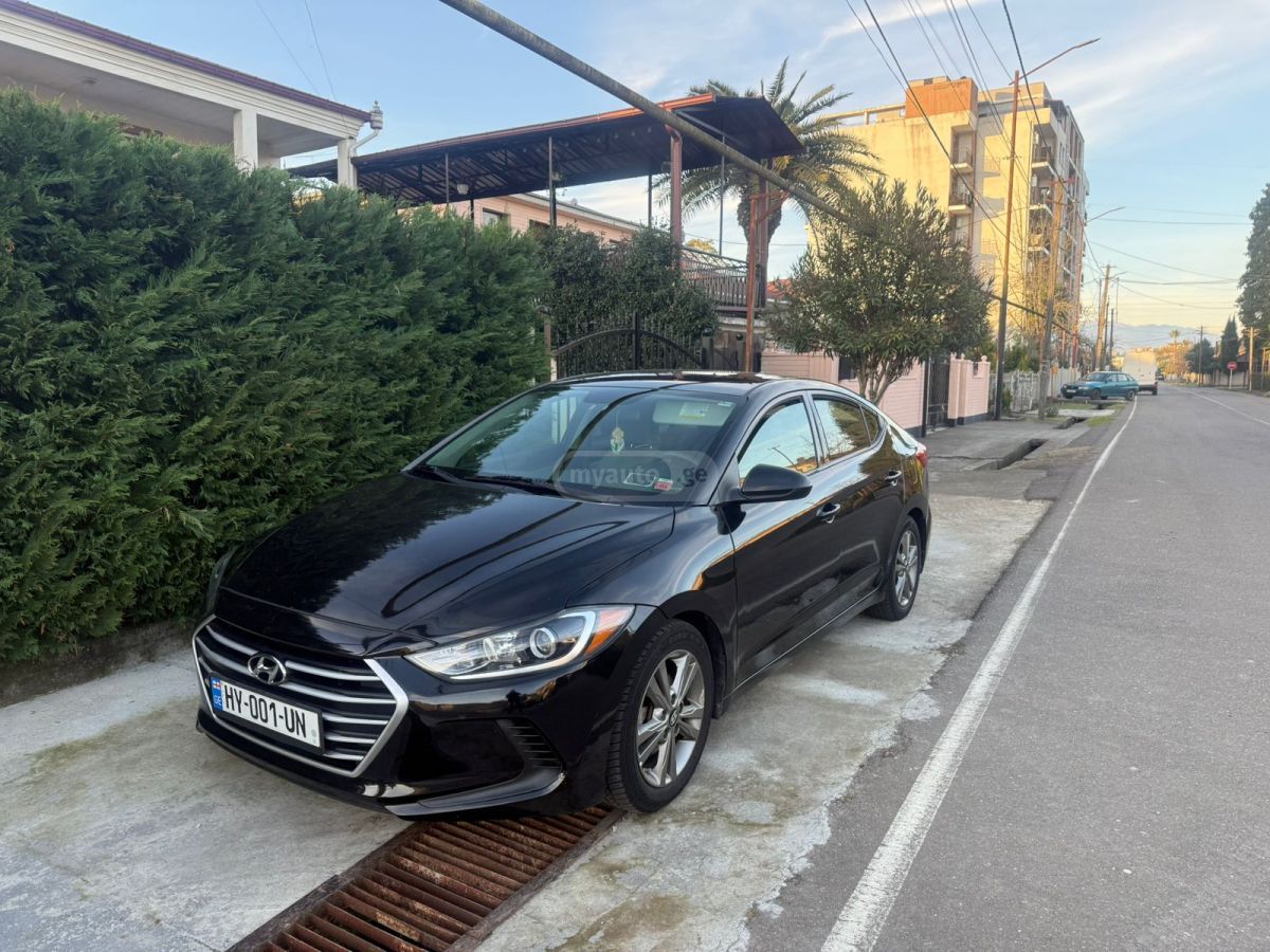 Hyundai Elantra 2017 — photo 2