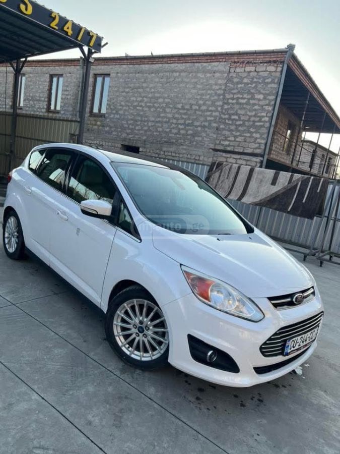 Ford C-Max 2013 — photo 2