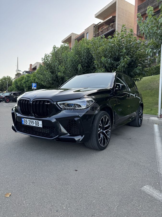 BMW X5 M 2021 — photo 2