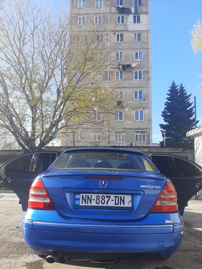 Mercedes-Benz C 200 2001 — photo 2