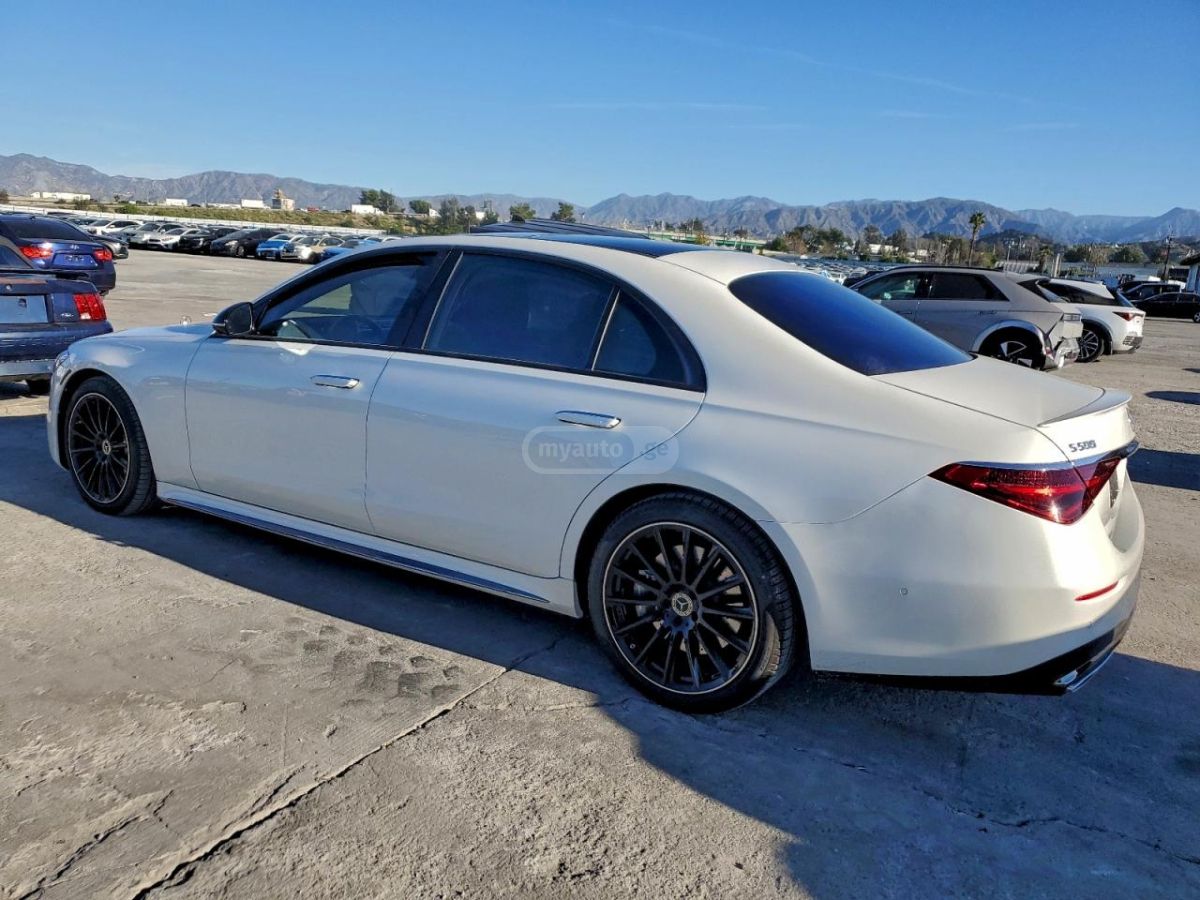 Mercedes-Benz CLS 500 2023 — photo 2
