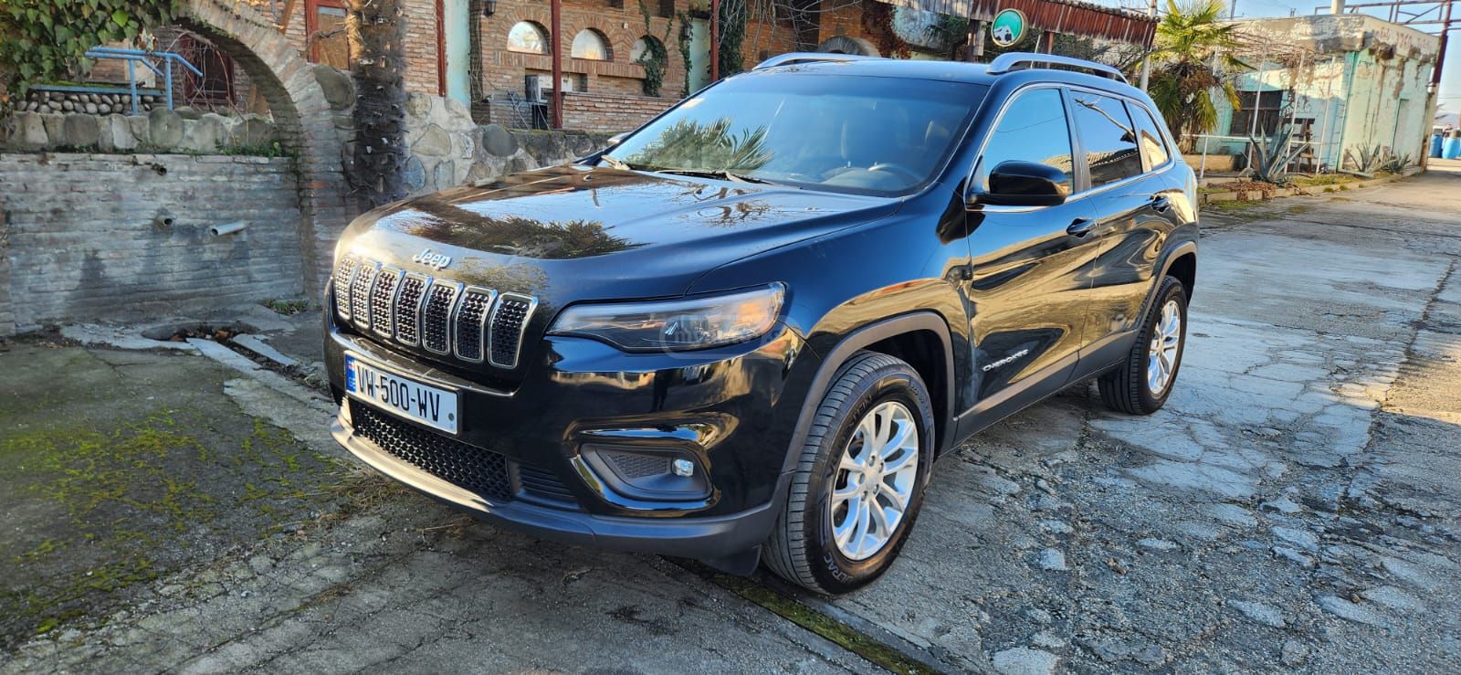 Jeep Cherokee 2019 — photo 2