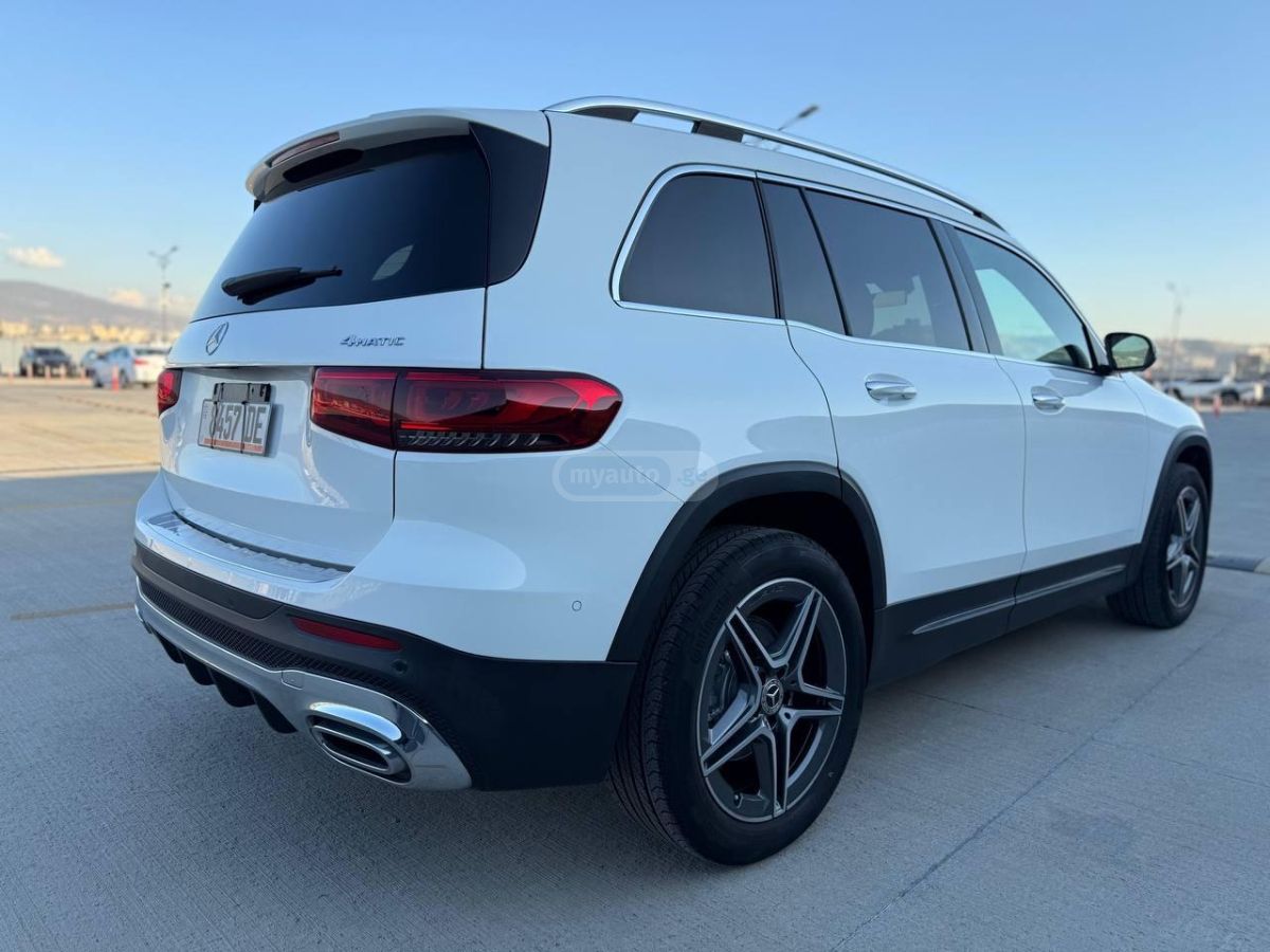 Mercedes-Benz GLB 250 2022 — photo 2