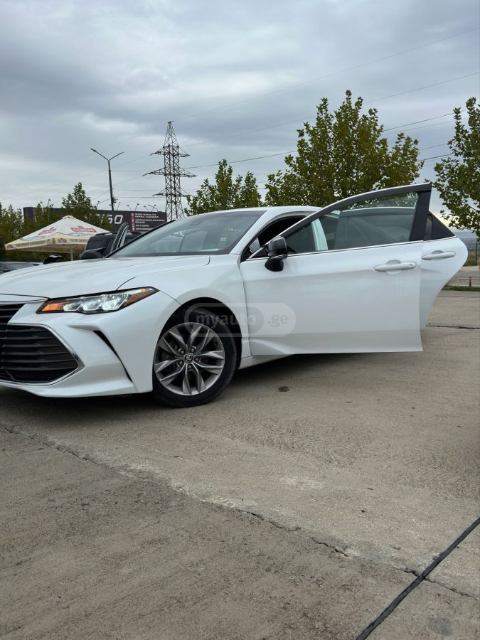 Toyota Avalon 2022 — photo 2
