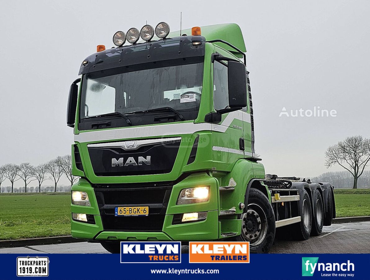 Isuzu TGS