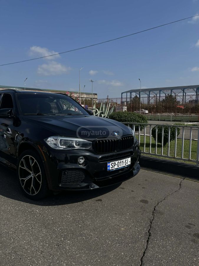 BMW X5 M 2018 — photo 2