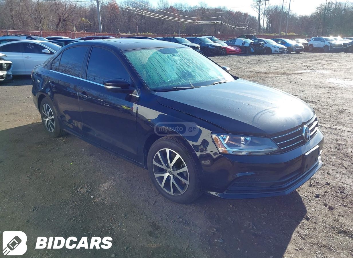 Volkswagen Jetta 2017 — photo 2