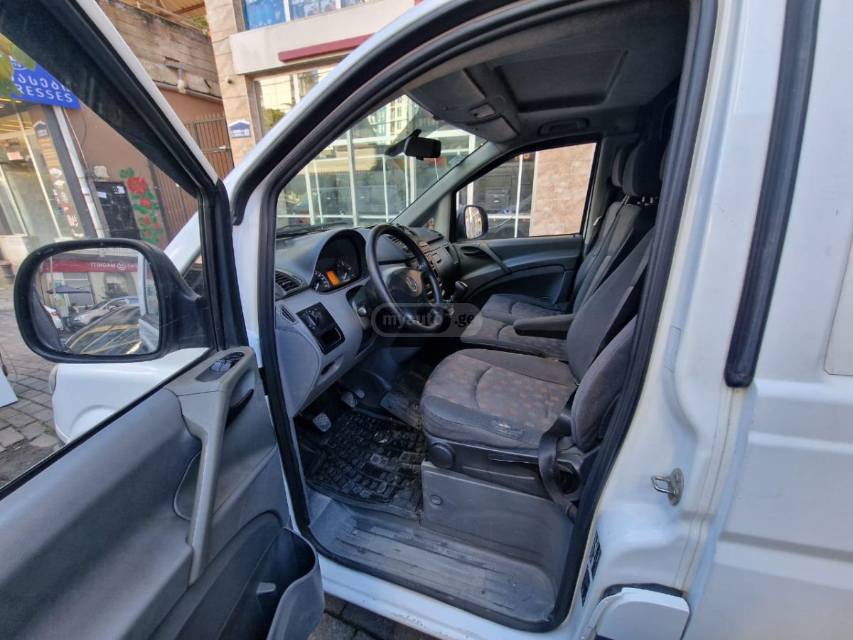 Mercedes-Benz Vito 2009 — photo 2