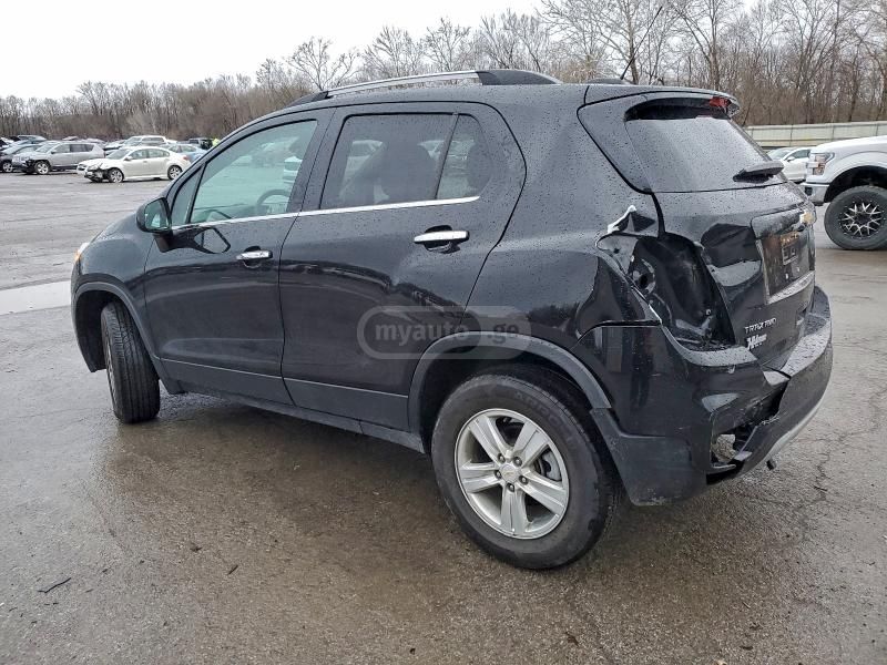 Chevrolet Trax 2020 — photo 2