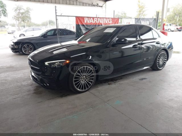 Mercedes-Benz C 300 2023 — photo 2