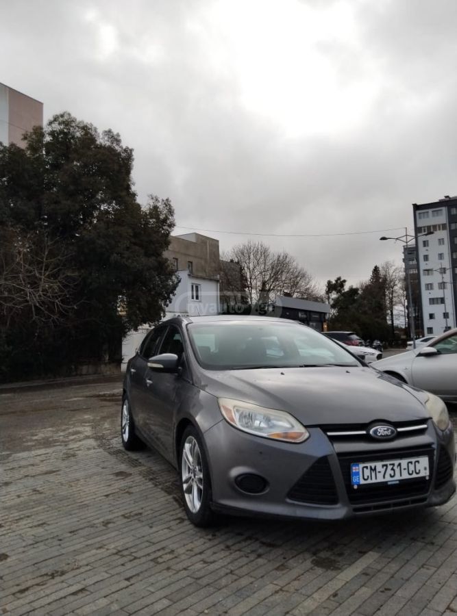 Ford Focus 2014 — photo 2