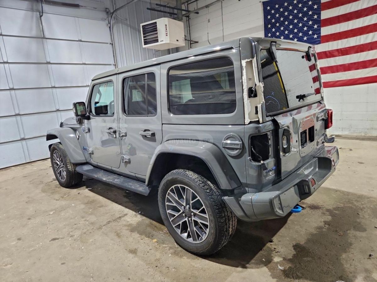 Jeep Wrangler 2023 — photo 2