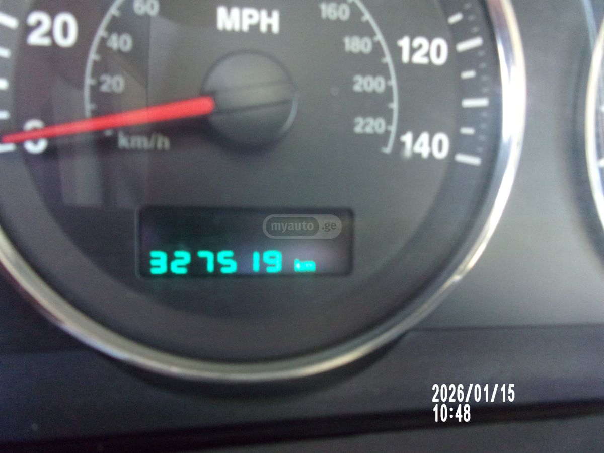 Jeep Grand Cherokee 2005 — photo 2