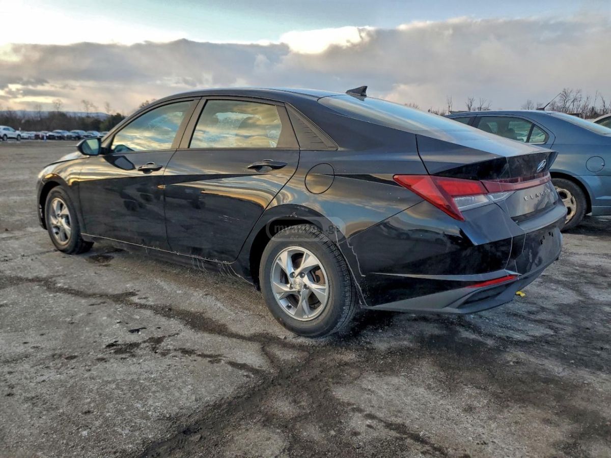 Hyundai Elantra 2021 — photo 2