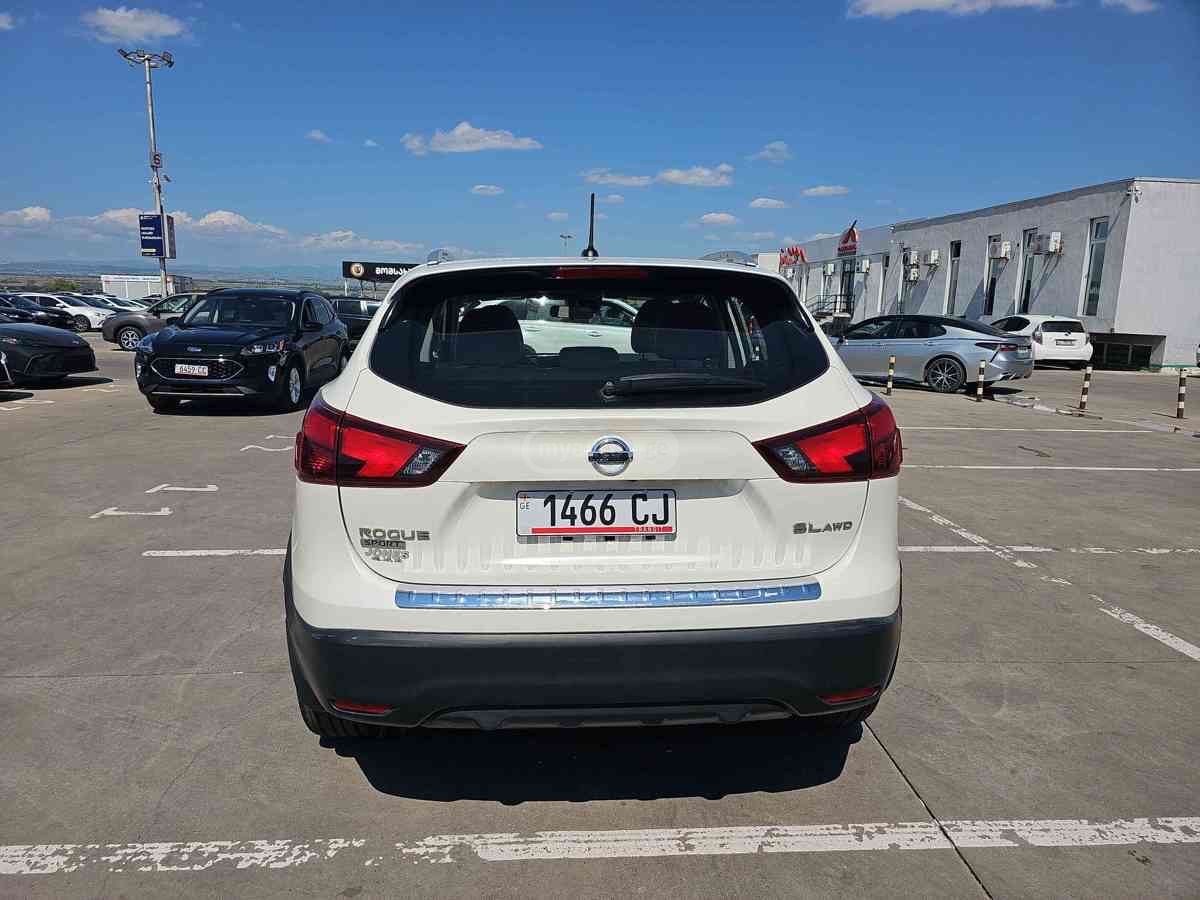 Nissan Rogue 2017 — photo 2