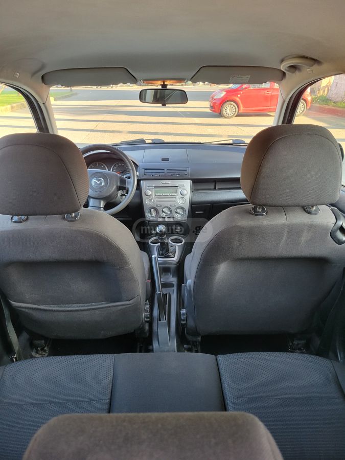 Mazda Mazda2 2006 — photo 2