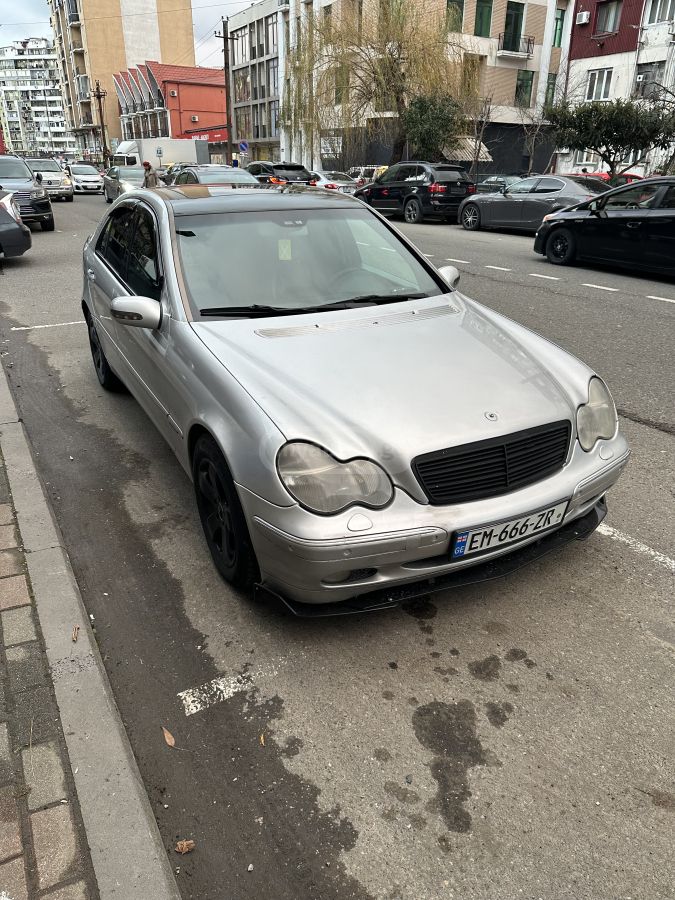 Mercedes-Benz C 270 2001 — photo 2