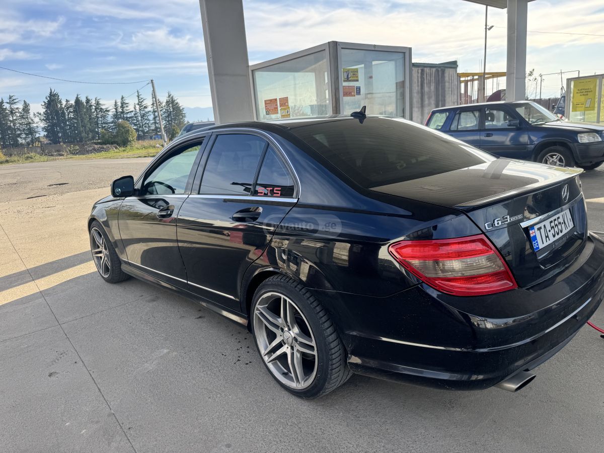 Mercedes-Benz C 350 2008 — photo 2