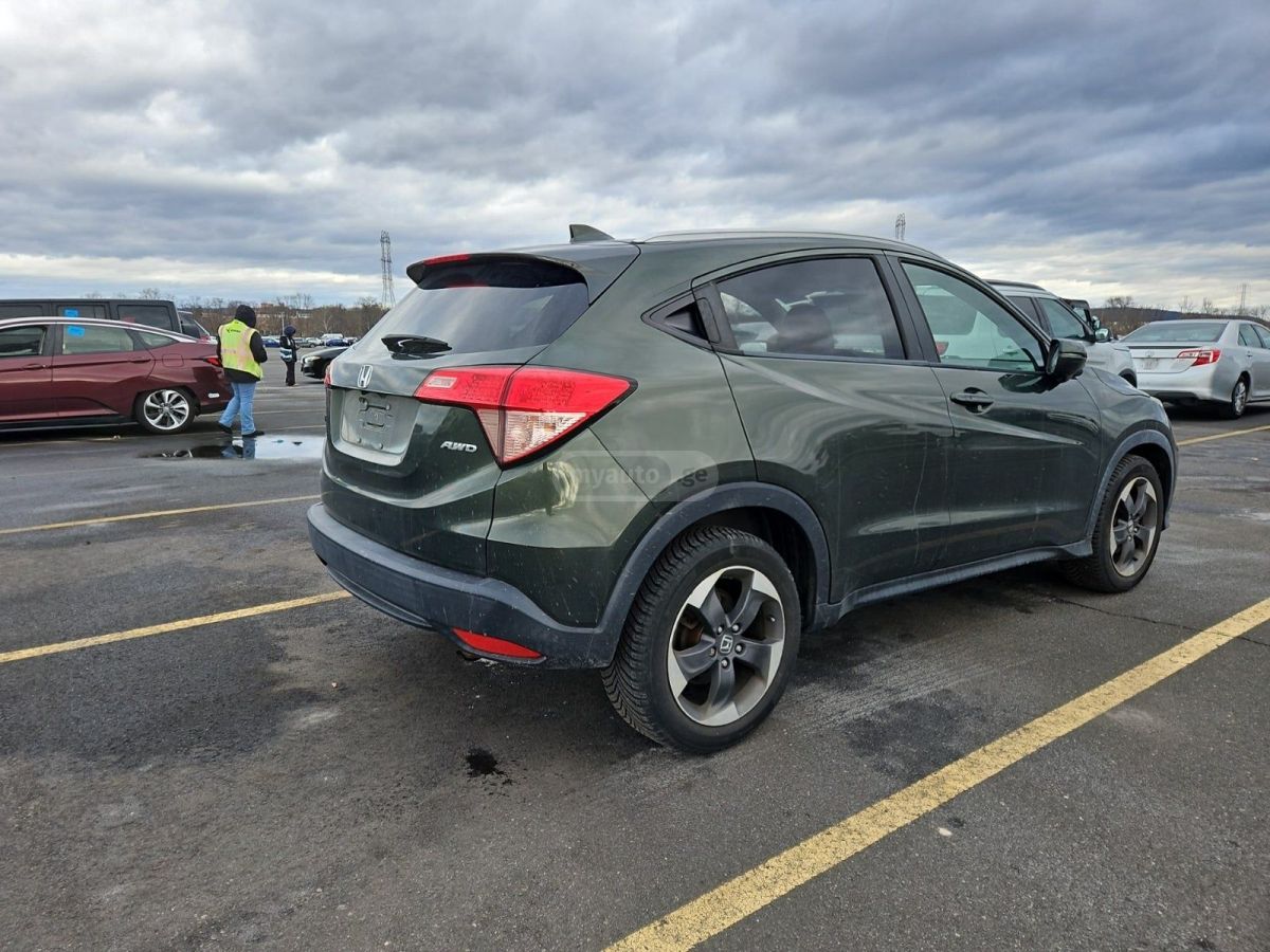 Honda HR-V 2018 — photo 2