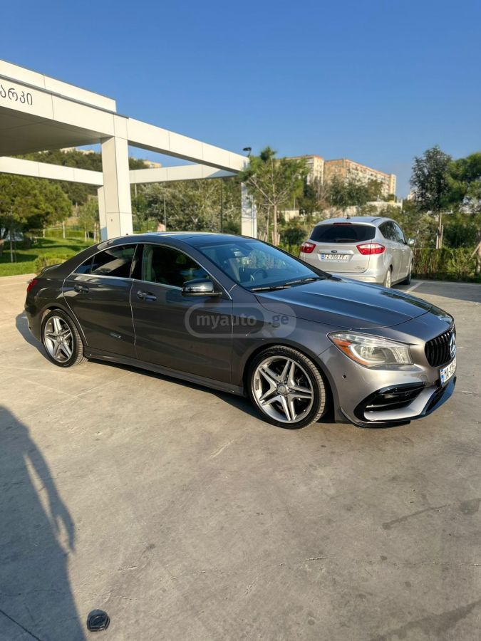 Mercedes-Benz CLA 250