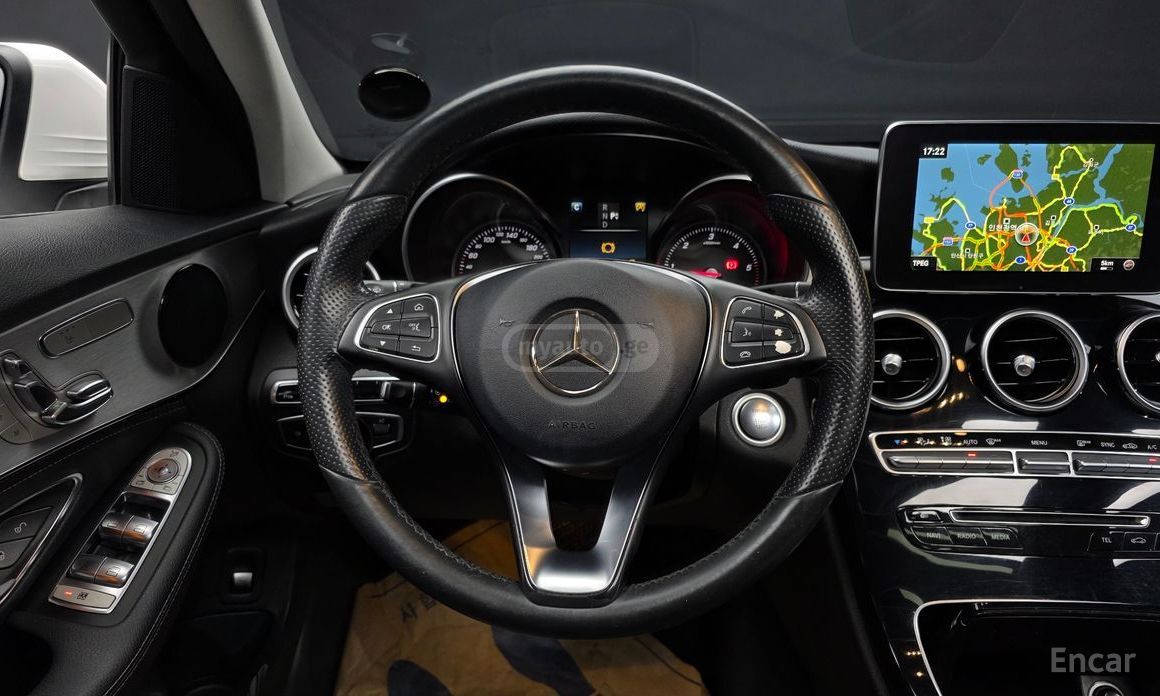 Mercedes-Benz C 220 2015 — photo 2