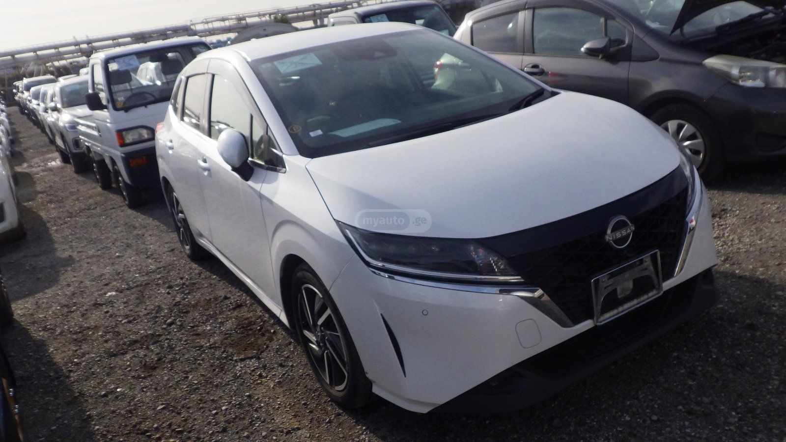 Nissan Note 2021 — photo 2