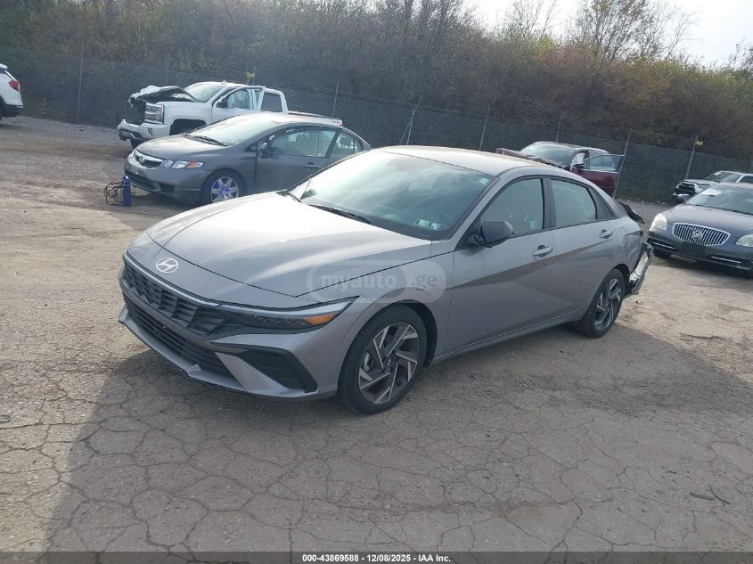 Hyundai Elantra 2025 — photo 2