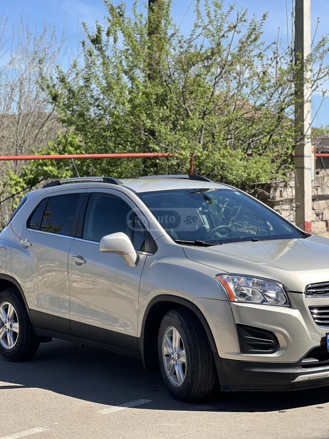 Chevrolet Trax 2015 — photo 2