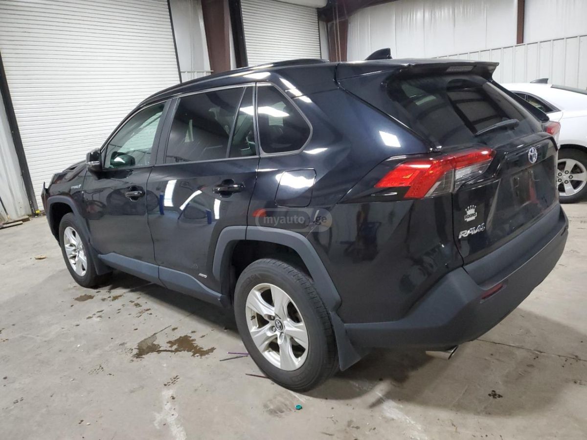 Toyota RAV 4 2021 — photo 2