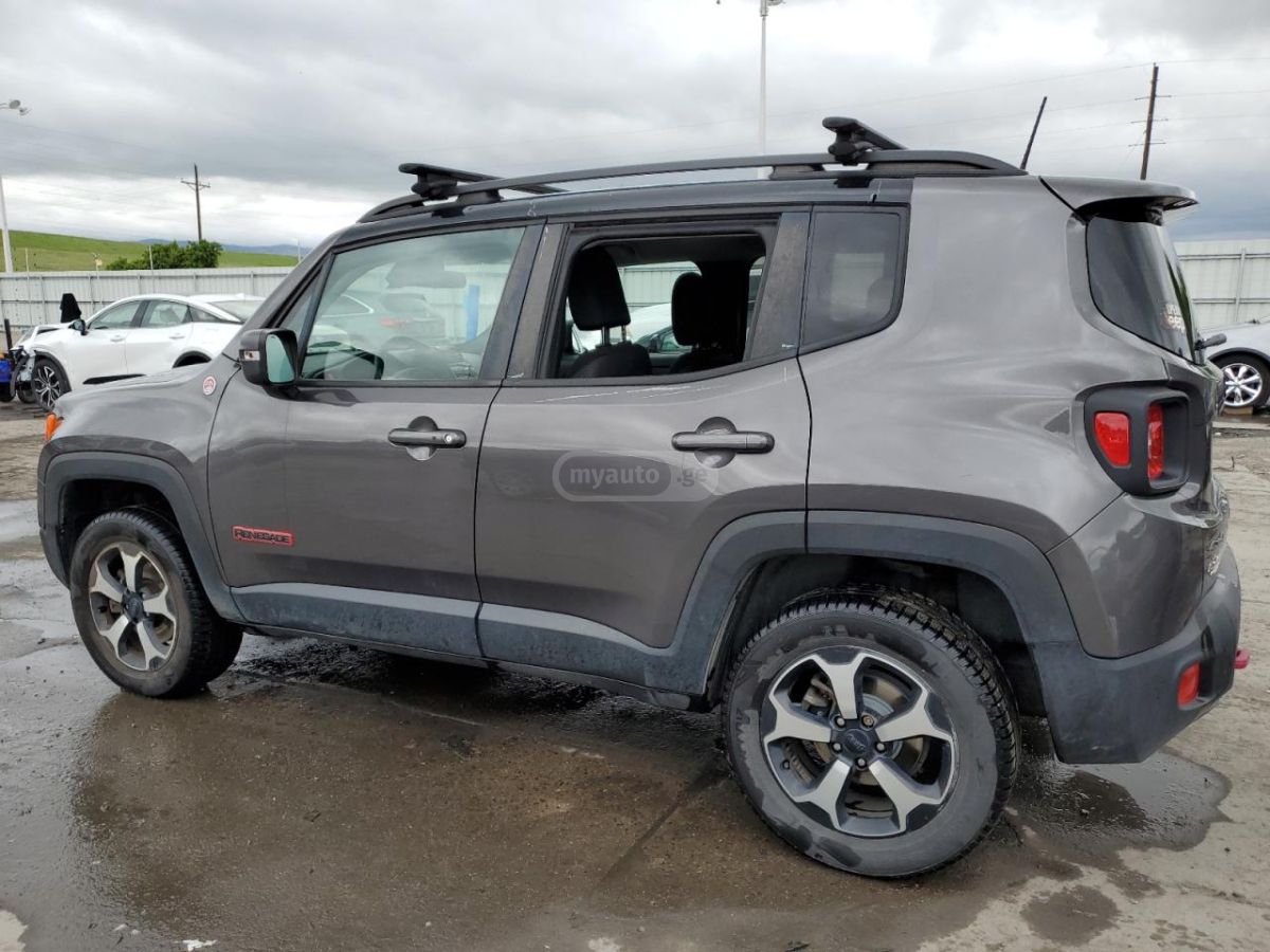 Jeep Renegade 2019 — photo 2