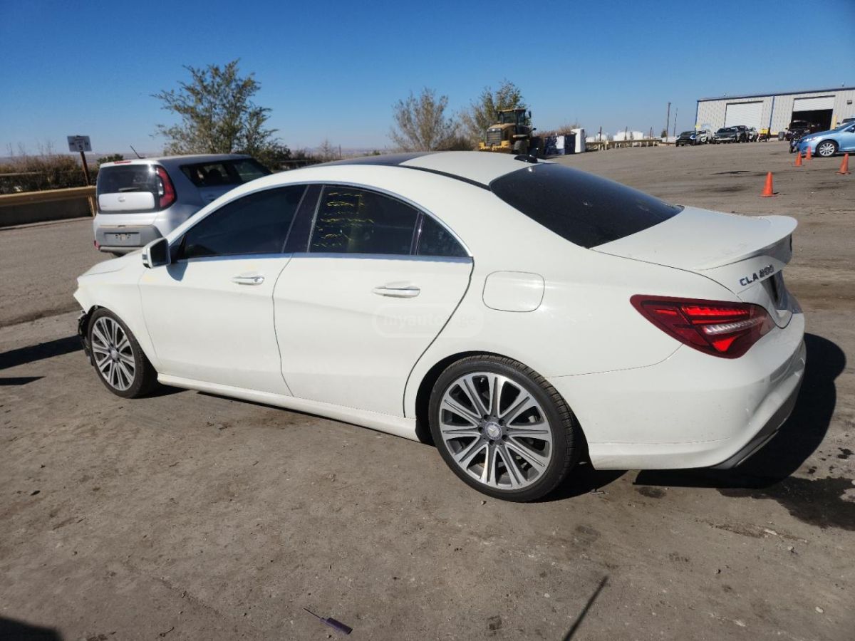 Mercedes-Benz CLA 250 2018 — photo 2
