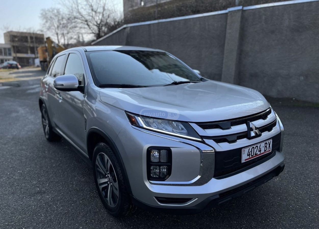 Mitsubishi Outlander Sport 2020 — photo 2