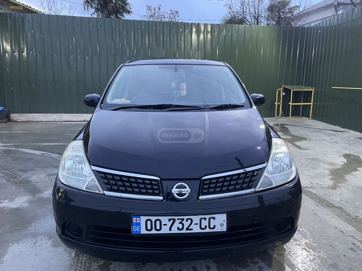 Nissan Tiida 2005 — photo 2
