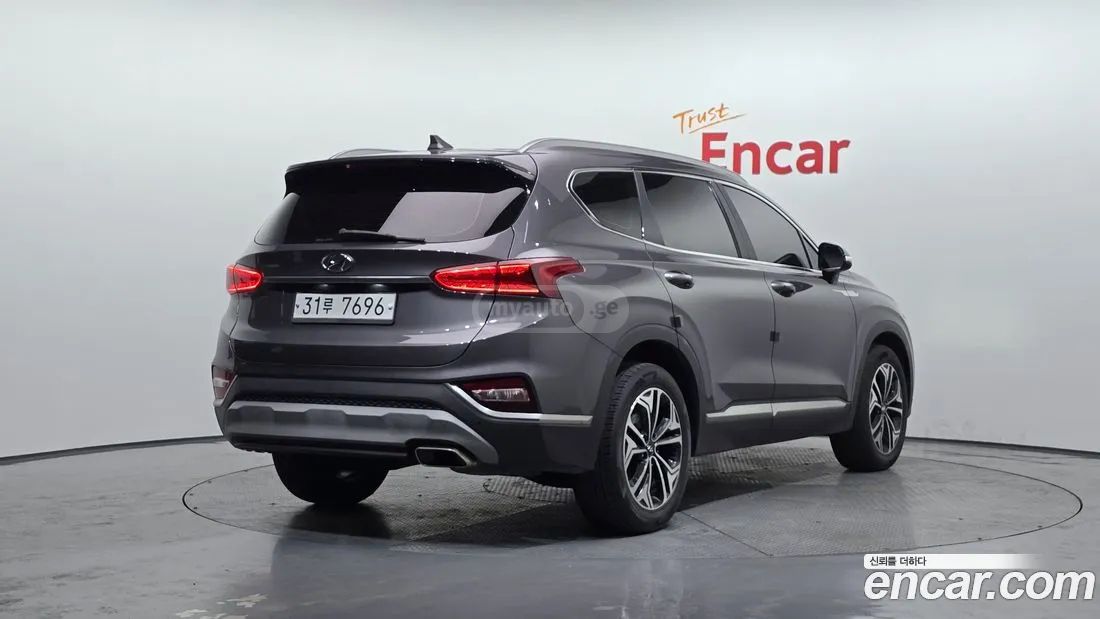 Hyundai Santa FE 2019 — photo 2