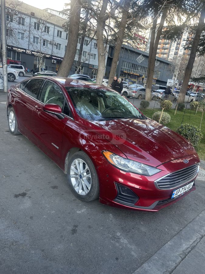 Ford Fusion 2019 — photo 2