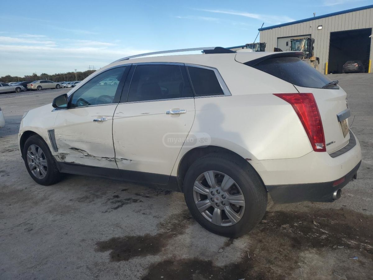 Cadillac SRX 2015 — photo 2