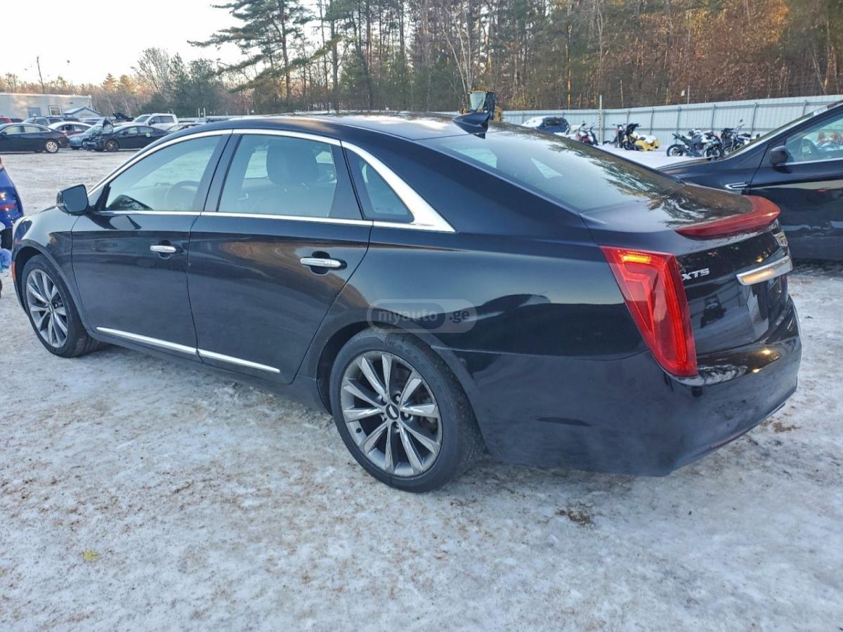 Cadillac XTS 2016 — photo 2