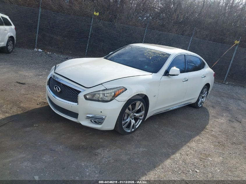Infiniti Q70 2017 — photo 2
