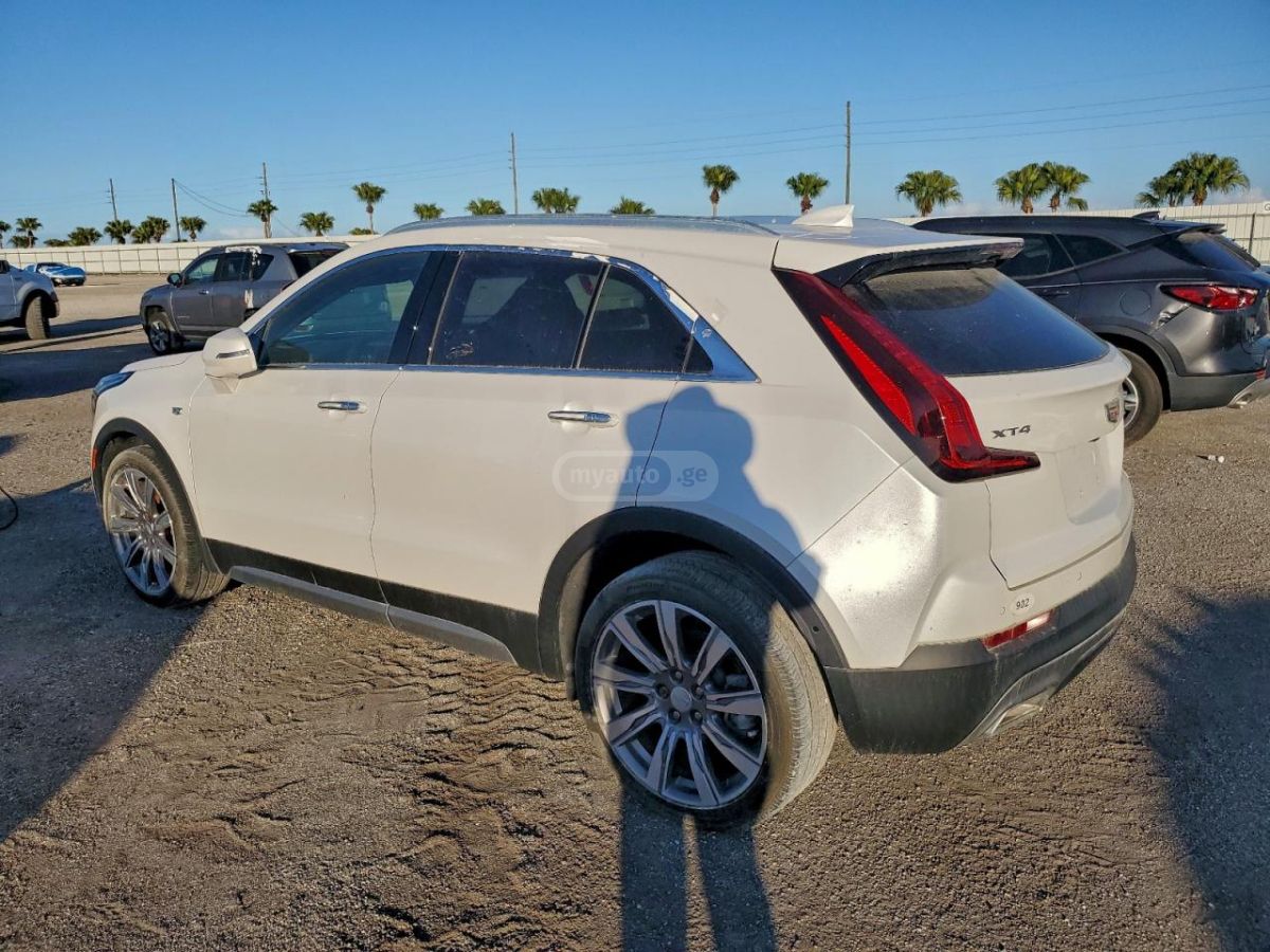 Cadillac XT4 2019 — photo 2