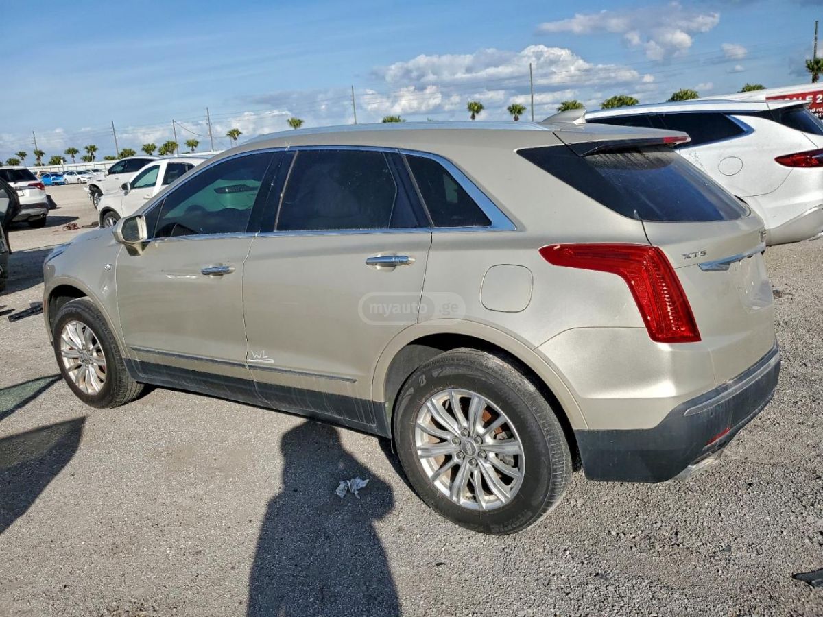 Cadillac XT5 2017 — photo 2