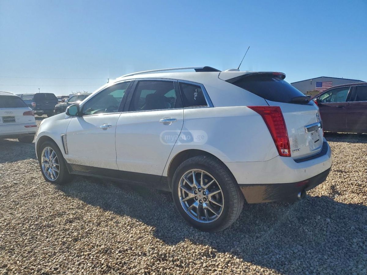 Cadillac SRX 2015 — photo 2