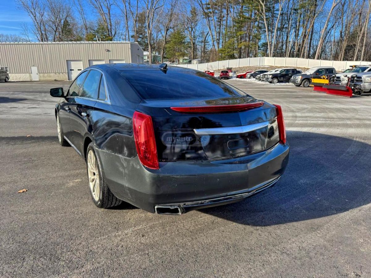 Cadillac XTS 2017 — photo 2