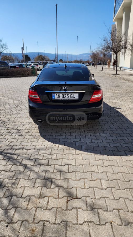 Mercedes-Benz C 250 2014 — photo 2