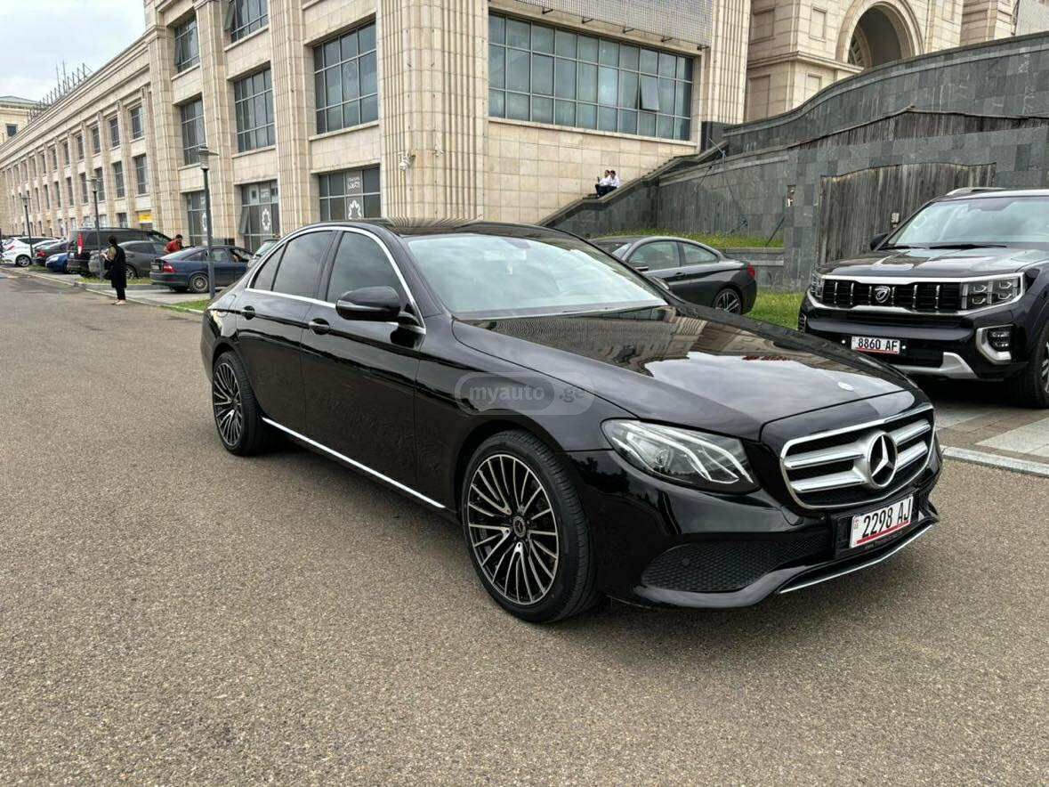 Mercedes-Benz E 220 2016 — photo 2