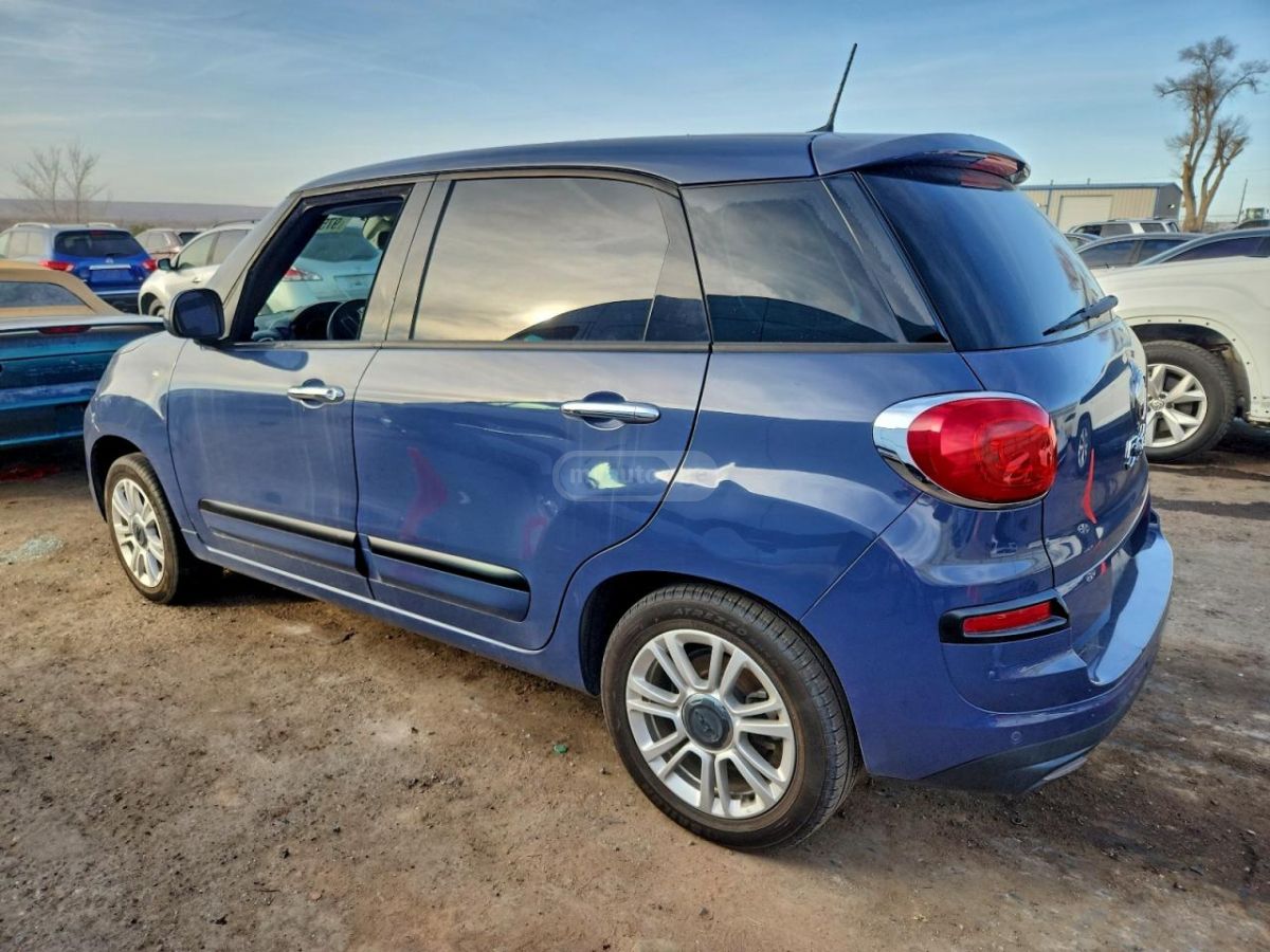 Fiat 500L 2019 — photo 2